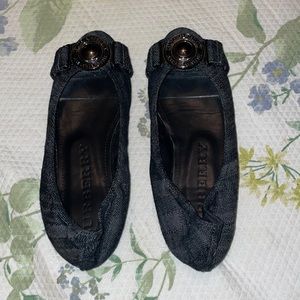 Authentic Burberry flats size 38 1/2 open toe dark denim material.